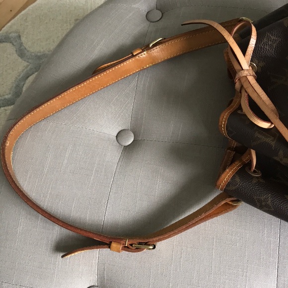 Louis Vuitton Champagne Bag - Picture 4 of 7